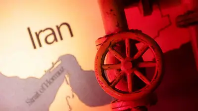 El petróleo sube un 10 % por el conflicto y podría alcanzar los 100 dólares por barril: analistas El petróleo sube un 10 % por el conflicto y podría alcanzar los 100 dólares por barril: analistas