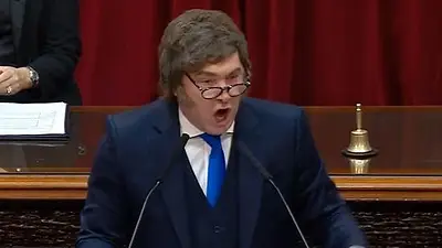Sacado y a los gritos, Milei atacó e insultó a la oposición peronista en pleno discurso: "Manga de ladrones" Sacado y a los gritos, Milei atacó e insultó a la oposición peronista en pleno discurso: "Manga de ladrones"