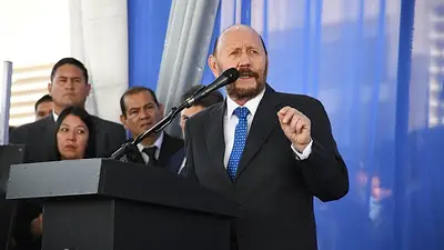 Nuevos techos azules: Insfrán inauguró el ciclo lectivo 2026 con tres obras educativas clave en Formosa Nuevos techos azules: Insfrán inauguró el ciclo lectivo 2026 con tres obras educativas clave en Formosa