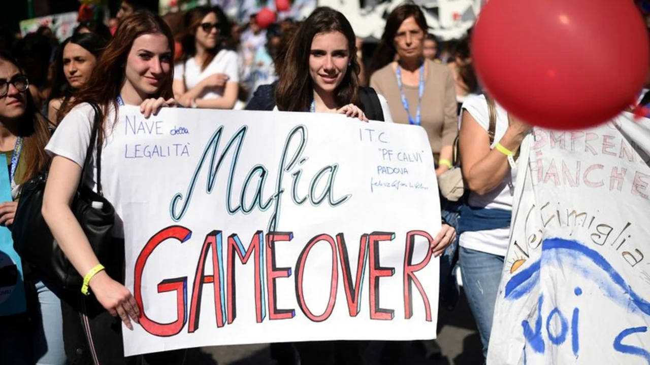 El famoso jefe de la mafia siciliana Nitto Santapaola muere en prisión a los 87 años