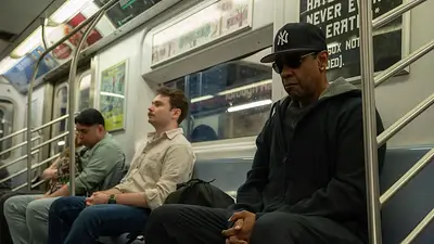 Denzel Washington en el subte Denzel Washington en el subte