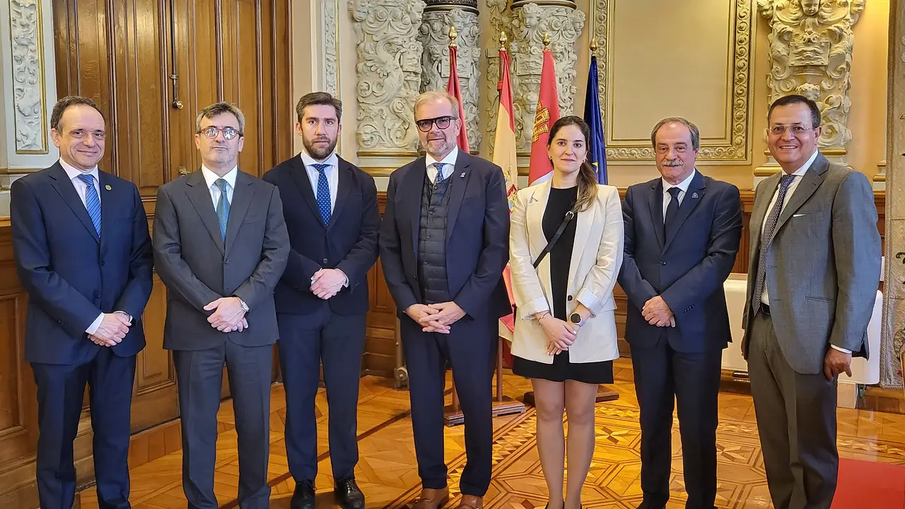 Se mueve el "Círculo Rojo" en medio de la tensión con Milei: cambios en UIA y AEA