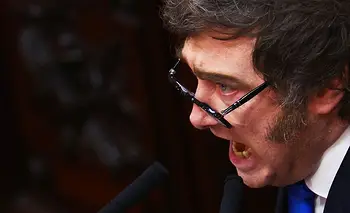 El Gobierno vs la campaña anti-Argentina: aprobar políticas racistas y culpar a los K | Casa rosada 