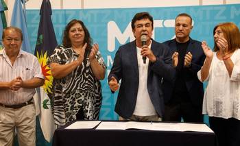 Espinoza suma dirigentes opositores al gabinete y habla de “unidad nacional” | La matanza