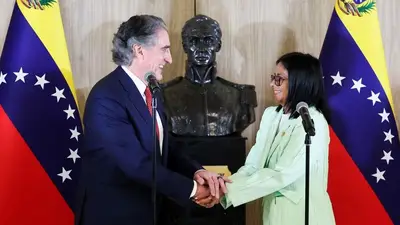 Venezuela y Estados Unidos retomaron sus relaciones diplomáticas después de siete años Venezuela y Estados Unidos retomaron sus relaciones diplomáticas después de siete años