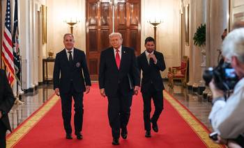 Trump, Messi, Irán, Vaca Muerta y la guerra de negocios detrás de una foto dolorosa | Trump atacó irán