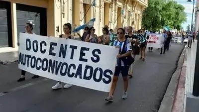 Tensión en Corrientes: docentes convocaron a una nueva marcha contra el aumento del 6% Tensión en Corrientes: docentes convocaron a una nueva marcha contra el aumento del 6%