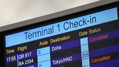 Aerolíneas comienzan a aumentar las tarifas ante la subida del precio del combustible Aerolíneas comienzan a aumentar las tarifas ante la subida del precio del combustible