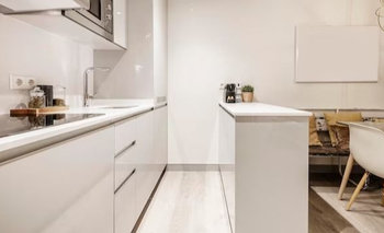 De no creer: la bebida que sirve para sacar brillo en muebles | Consejos de limpieza