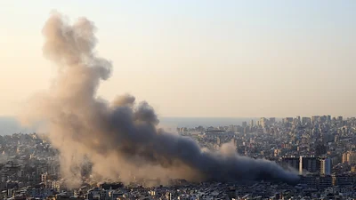 Israel lanza ataques cerca de Beirut, enviado dice que desarmar a Hezbolá podría poner fin a la guerra Israel lanza ataques cerca de Beirut, enviado dice que desarmar a Hezbolá podría poner fin a la guerra