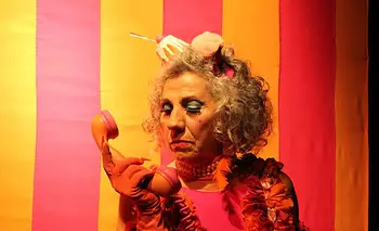 “Croquembuch”, la obra de Nina Dell Oca que lleva lo camp y lo kitsch a Timbre 4 | Teatro