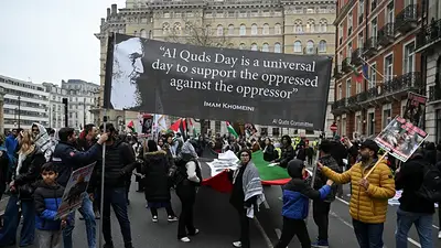 La policía británica prohíbe una marcha proiraní en Londres por "tensiones extremas" La policía británica prohíbe una marcha proiraní en Londres por "tensiones extremas"