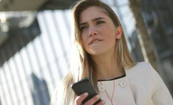 Estaba de viaje en Brasil, recibió un pedido inesperado de una desconocida | Virales