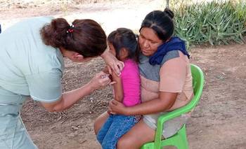 La provincia fortalece la campaña antigripal con operativos en comunidades originarias | Salud pública