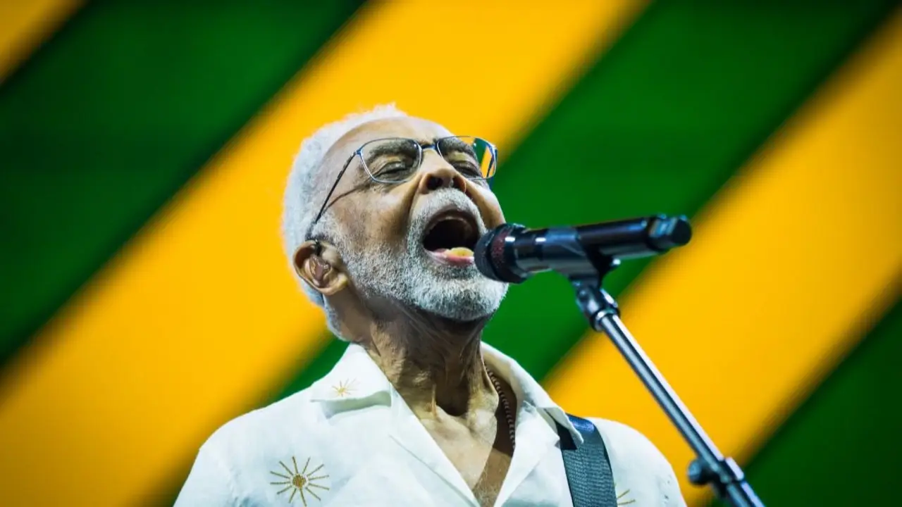 Cómo fue el show de Gilberto Gil en el Movistar Arena. 