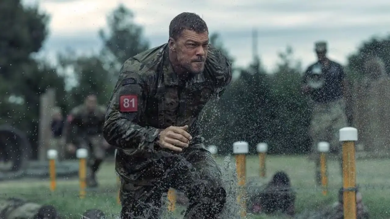 Alan Ritchson en escena
