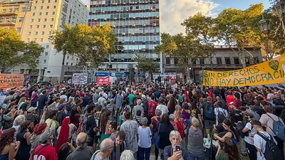 A un año de la represión, la Plaza de los Dos Congresos pidió justicia por Pablo Grillo A un año de la represión, la Plaza de los Dos Congresos pidió justicia por Pablo Grillo
