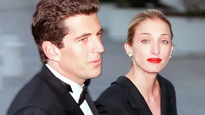 John F Kennedy Jr y Carolyn Bessette. John F Kennedy Jr y Carolyn Bessette.
