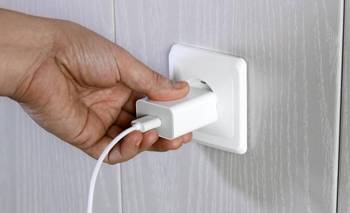 Por qué se calienta el cargador del celular y cómo resolverlo | Celulares