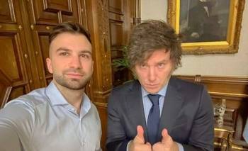 Chats de Novelli confirman que su “cuevero” recibió más de USD 4 M de Hayden Davis | Libra