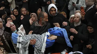 Israel acribilló a una familia palestina que viajaba en auto por Cisjordania Israel acribilló a una familia palestina que viajaba en auto por Cisjordania
