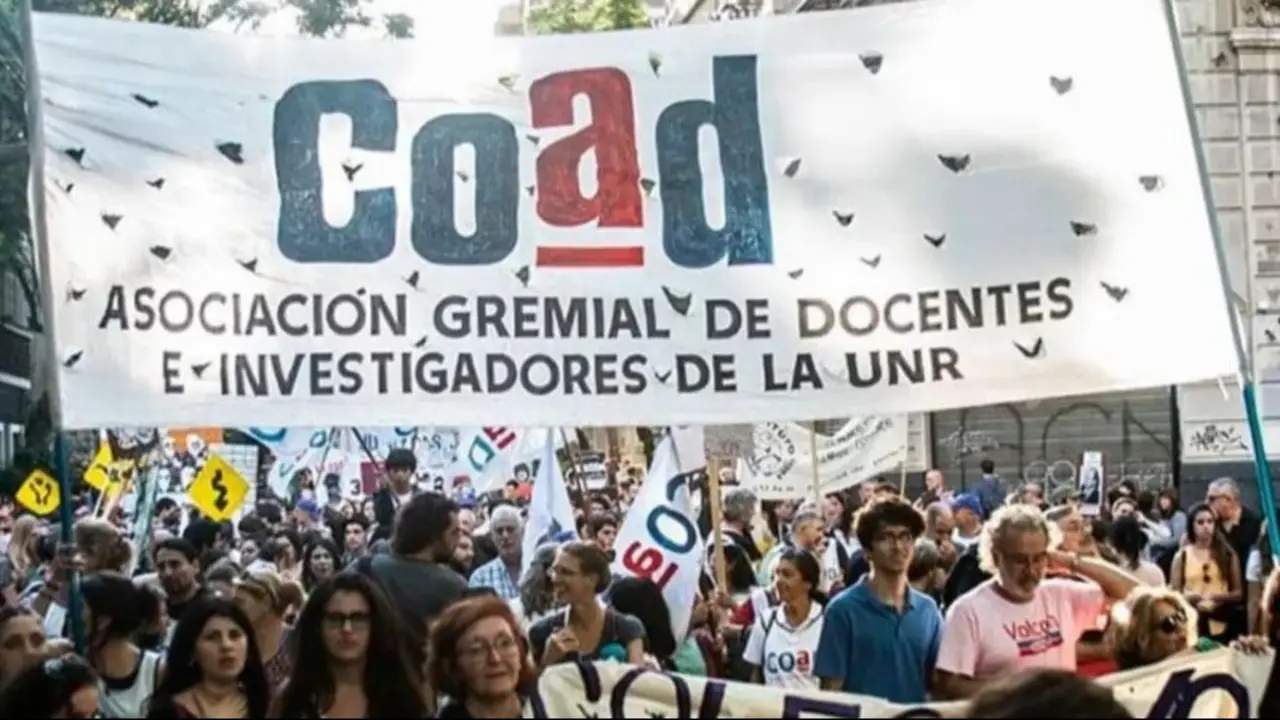 No comienzan las clases: docentes de la UNR y la UTN lanzan un paro contra el ajuste de Milei