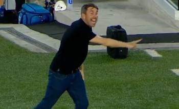 Coudet, sacado con un jugador de River pese al triunfo: "Corré, carajo" | River plate