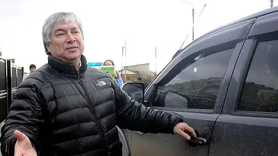La Justicia sobreseyó parcialmente a Lázaro Báez gracias a una nueva ley de Milei La Justicia sobreseyó parcialmente a Lázaro Báez gracias a una nueva ley de Milei