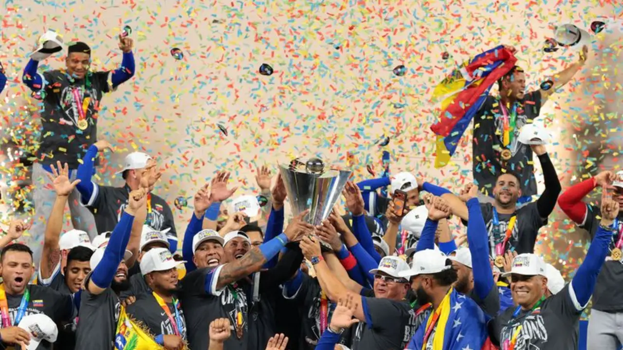 Venezuela festeja su primer título del Clásico Mundial de Béisbol tras derrotar a EEUU