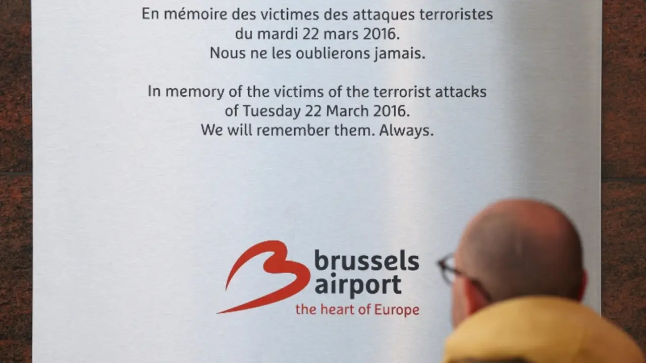 Una década después de los atentados de Bruselas, un superviviente sigue luchando por su salud y por recibir una indemnización