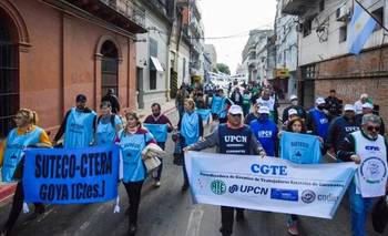Docentes se hartaron de la falta de respuestas de Valdés y paralizan las escuelas  | Conflicto docente
