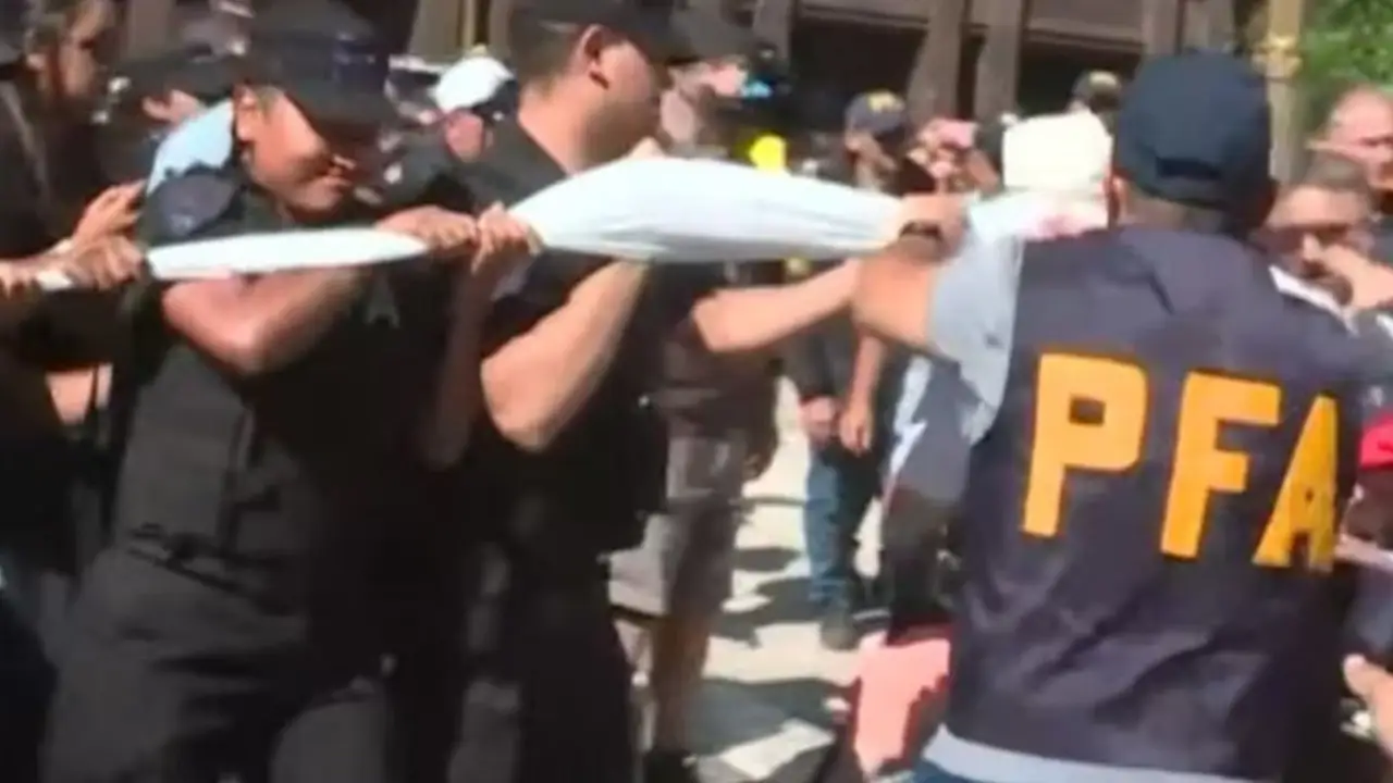 Casa Rosada, Policía Federal, Discapacidad. 