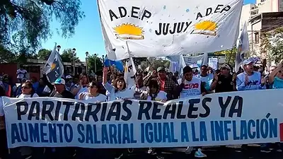 Maestros de Jujuy rechazaron la pobre oferta de Sadir y anticipan medidas de fuerza Maestros de Jujuy rechazaron la pobre oferta de Sadir y anticipan medidas de fuerza