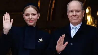 Escándalo en la realeza por el anuncio del príncipe Alberto II de Mónaco sobre su matrimonio Escándalo en la realeza por el anuncio del príncipe Alberto II de Mónaco sobre su matrimonio