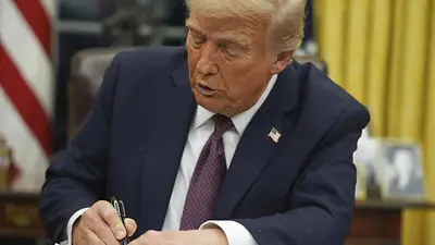 Trump anuncia el cese de ataques a objetivos energéticos en Irán por cinco días para negociar Trump anuncia el cese de ataques a objetivos energéticos en Irán por cinco días para negociar