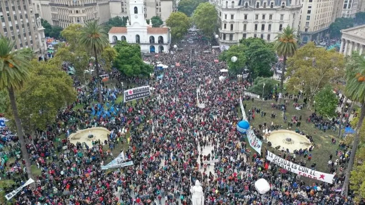 A qué hora es la marcha del martes 24 de marzo en Plaza de Mayo por el ...