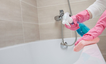 Quedará como nueva: el truco infalible para sacarle brillo a tu bañera | Consejos de limpieza