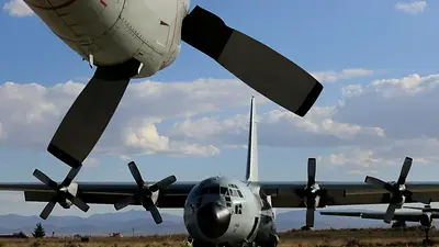 Se accidenta avión militar en Colombia, reportan sobrevivientes Se accidenta avión militar en Colombia, reportan sobrevivientes