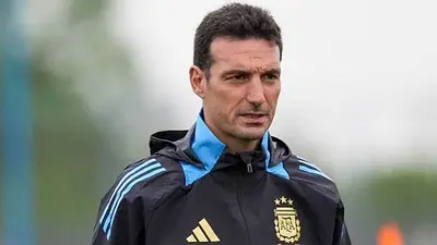 Lionel Scaloni. Lionel Scaloni.