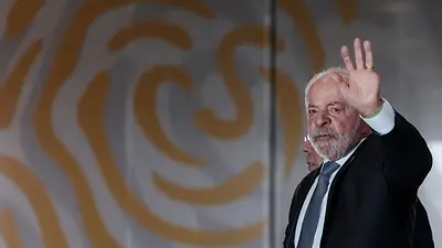 Lula y Flavio Bolsonaro están en empate técnico en posible segunda vuelta en Brasil, muestra sondeo Lula y Flavio Bolsonaro están en empate técnico en posible segunda vuelta en Brasil, muestra sondeo