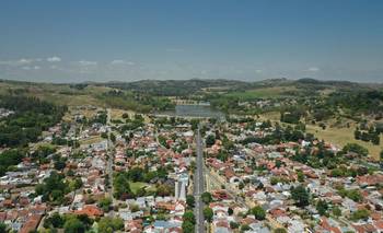 Los mejores destinos para ir en Semana Santa, según la IA | Escapadas