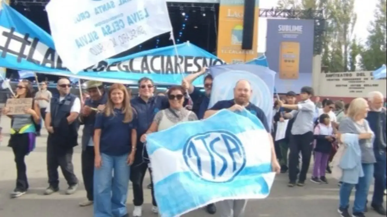 Trabajadores de Salud iniciaron un paro de 72 horas contra el ajuste de Vidal: "No tenemos el sueldo"
