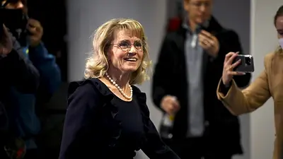 La justicia finlandesa multa a diputada por calificar la homosexualidad de "trastorno del desarrollo" La justicia finlandesa multa a diputada por calificar la homosexualidad de "trastorno del desarrollo"