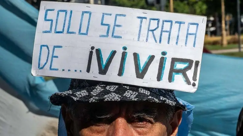Cada vez más jubilados se ven obligados a volver al trabajo para sobrevivir Cada vez más jubilados se ven obligados a volver al trabajo para sobrevivir