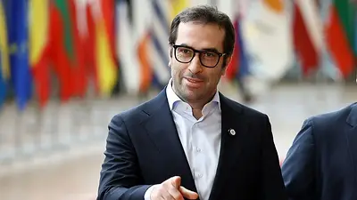 Sánchez asciende a Carlos Cuerpo a vicepresidente y nombra ministro de Hacienda a Arcadi España Sánchez asciende a Carlos Cuerpo a vicepresidente y nombra ministro de Hacienda a Arcadi España