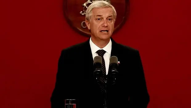 Kast esquiva los homenajes por el golpe a Allende y salió de Santiago a "cumplir" agenda | Chile