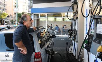 Cae el consumo de nafta en el país en medio de las subas de precio por la guerra | Combustibles