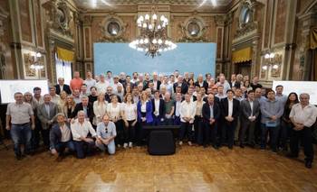 Kicillof se reunió con todos los intendentes para analizar el ajuste de Milei | Provincia de buenos aires