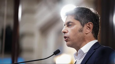 Kicillof chicaneó a Milei por no privatizar YPF: "Le quedó cómodo el mameluco" Kicillof chicaneó a Milei por no privatizar YPF: "Le quedó cómodo el mameluco"