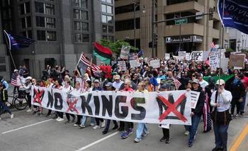 Qué es el "No Kings", el movimiento anti-Trump que promete una jornada récord de protestas | Donald trump
